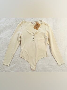 Toad&Co cream ribbed long-sleeve bodysuit size L